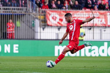 Gianluca Caprari (AC Monza) İtalya 'nın Monza kentindeki U-Power Stadyumu' nda oynanan AC Monza-Hellas Verona maçı sırasında, Kasım 06, 2022 - Fotoğraf: Luca Rossin