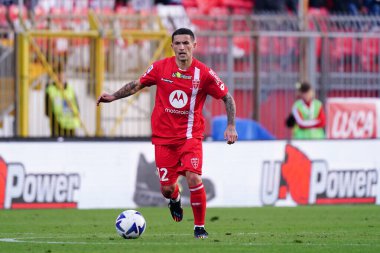 İtalya futbol takımı Serie A maçında Stefano Sensi (AC Monza) - İtalya 'nın Monza kentindeki U-Power Stadyumu' nda AC Monza - Luca Rossin