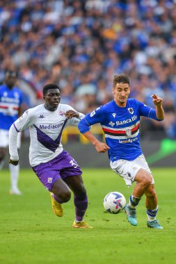 Joseph Alfred Duncan (Fiorentina) - İtalya futbol takımı Serie A maçında Filip Curiciç (Sampdoria) - İtalya 'nın Cenova kentinde bulunan Luigi Ferraris Stadyumu' nda UC Sampdoria ile ACF Fiorentina maçı, Kasım 06, 2022 - Fotoğraf: Danilo Vig