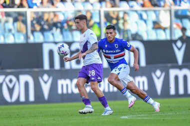 Lucas Martinez Quarta (Fiorentina) - İtalya futbolu Serie A maçında Daniele Montevago (Sampdoria) UC Sampdoria ile ACF Fiorentina maçı sırasında İtalya 'nın Cenova kentinde bulunan Luigi Ferraris Stadyumu' nda, Kasım 06, 2022 - Fotoğraf: Danilo Vig