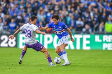 Lucas Martinez Quarta (Fiorentina) - İtalya futbol takımı Serie A maçında Tommaso Augello (Sampdoria) - İtalya 'nın Cenova kentinde bulunan Luigi Ferraris Stadyumu' nda UC Sampdoria ile ACF Fiorentina maçı