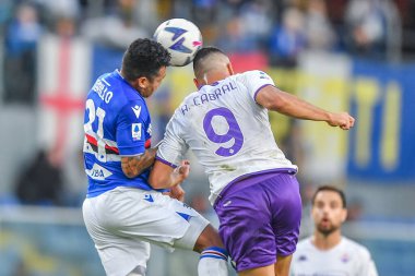 Jeison Fabian Murillo (Sampdoria) - İtalya Futbol Serisi A maçında Arthur Mendonca Cabral (Fiorentina) - İtalya 'nın Cenova kentinde bulunan Luigi Ferraris Stadyumu' nda UC Sampdoria ile ACF Fiorentina maçı, Kasım 2022 - Fotoğraf: Danilo Vig