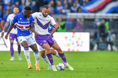 Ronaldo Augusto Vieira Nan (Sampdoria) - Arthur Mendonca Cabral (Fiorentina) İtalya Futbol Serisi A maçında UC Sampdoria, ACF Fiorentina 'ya karşı Cenova, İtalya' daki Luigi Ferraris stadyumunda, Kasım 06, 2022 - Fotoğraf: Danilo Vig