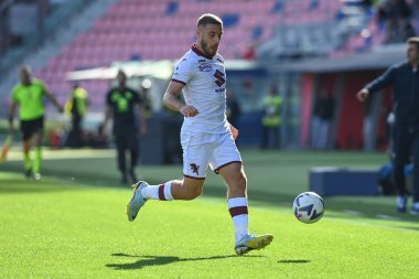 Nikola Vlasiç (Torino FC) İtalya 'nın Bologna şehrindeki Renato Dall' Ara Stadyumu 'nda oynanan Bologna FC maçında görev başında.