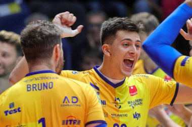 Tommaso Rinaldi (Valsa Group Modena) voleybol İtalya Serie A Erkekler Süper Ligi Şampiyonası sırasında Leo Shoes Modena, Modena, İtalya 'daki PalaPanini' de Top Volley Cisterna 'ya karşı, Kasım 06, 2022 - Fotoğraf: Fabio Patami