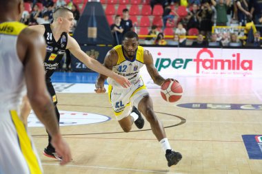 Jamarr Sanders - İtalya Basketbol Şampiyonası 'nda Tezenis Verona - İtalya' nın Verona kentinde PalaOlimpia 'da Dolomiti Energia Trentino - Fotoğraf: Roberto Tommasin