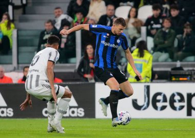 Fc Inter 'den Edin Dzeko İtalya Serie A, Juventus Fc ve Inter Fc arasında 06 Kasım 2022 tarihinde, Torino, İtalya Fotoğraf: Nderim Kaceli - Fotoğraf: Nderim Kaceli / LiveMedi