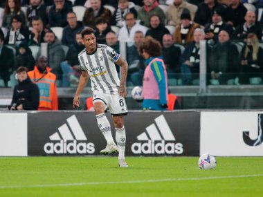 Juventus Fc takımından Luiz Da Silva Danilo İtalya Serie A, Juventus Fc ve Inter Fc arasında 06 Kasım 2022 tarihinde İtalya 'nın Allianz Stadyumu, Torino şehrinde oynanan futbol karşılaşması sırasında Nderim Kaceli / LiveMedi