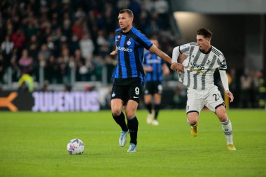 Fc Inter 'den Edin Dzeko İtalya Serie A, Juventus Fc ve Inter Fc arasında 06 Kasım 2022 tarihinde, Torino, İtalya Fotoğraf: Nderim Kaceli - Fotoğraf: Nderim Kaceli / LiveMedi