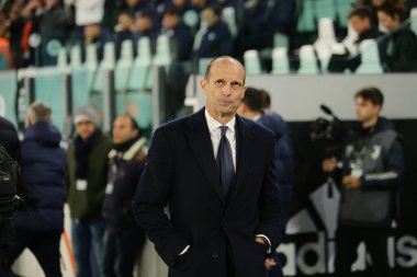 Juventus Fc takımının teknik direktörü Massimiliano Allegri İtalya Serie A, Juventus Fc ve Inter Fc arasında 06 Kasım 2022 tarihinde İtalya 'nın Allianz Stadyumu, Torino şehrinde oynanan maçta Nderim Kaceli - Nderim Kaceli / LiveMedi