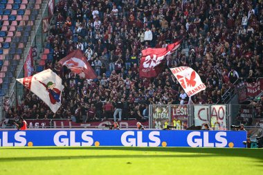 İtalya futbol takımı Serie A maçında Torino FC, İtalya 'nın Bologna şehrindeki Renato Dall' Ara Stadyumu 'nda Bologna FC maçında Torino FC' ye karşı.