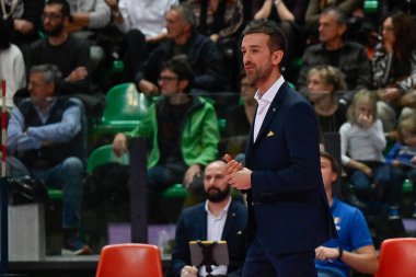 Daniele Santarelli (Imoco Conegliano) & # xA; voleybol İtalya Serie A1 Kadınlar karşılaşmasında baş antrenör Cuneo Granda Volley ile Prosecco Doc Imoco Conegliano arasında Cuneo, İtalya 'daki Pala Ubi Banca' da, Kasım 05, 2022 - Fotoğraf: Danilo Vig