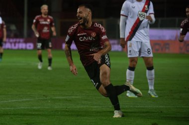 Canotto Luigi Reggina, İtalya 'nın Reggio Calabria şehrindeki Oreste Granillo Stadyumu' nda 1914-1914 yılları arasında oynanan İtalyan Serie B karşılaşmasında gol 1-0 'lık galibiyetini kutluyor.