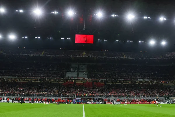 Serie A 2022 / 23 sezonunda İtalya 'nın Milano şehrindeki Giuseppe Meazza Stadyumu' nda oynanan AC Milan ile Spezia Calcio arasında oynanan futbol maçının genel görüntüsü - Fotoğraf: Fabrizio Carabelli / LiveMedi