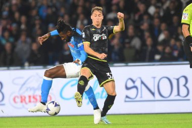 SSC Napoli 'den Andre' Anguissa ve Empoli Futbol Kulübü 'nden Nicolas Haas, Serie A karşılaşmasında Diego Armando Maradona Stadyumu' nda SSC Napoli v Empoli Futbol Kulübü - Fotoğraf: Agostino Gemito / LiveMedi