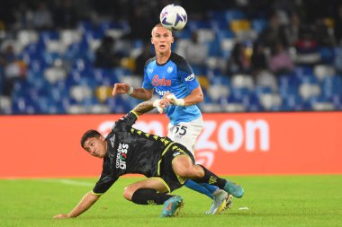 Empoli Futbol Kulübü 'nden Martin Satriano ve SSC Napoli' den Leo Ostigard, Diego Armando Maradona Stadyumu 'ndaki SSC Napoli v Empoli Futbol Kulübü - Fotoğraf: Agostino Gemito / LiveMedi