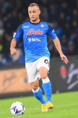 SSC Napoli 'den Stanislav Lobotka, Diego Armando Maradona Stadyumu' nda SSC Napoli v Empoli FC arasında oynanan Serie A karşılaşmasında eylem halinde.