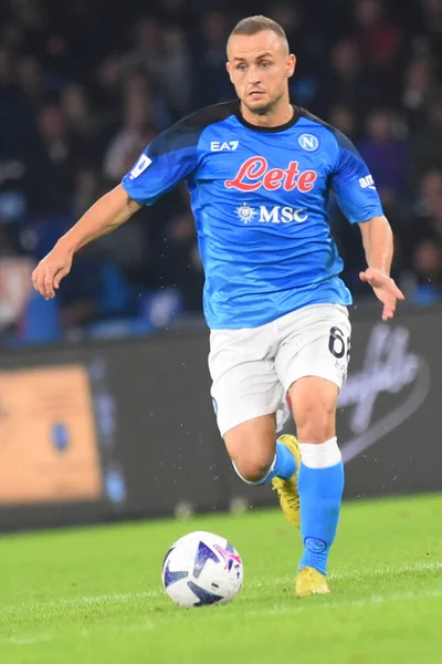 SSC Napoli 'den Stanislav Lobotka, Diego Armando Maradona Stadyumu' nda SSC Napoli v Empoli FC arasında oynanan Serie A karşılaşmasında eylem halinde.