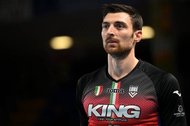 Simone Anzani # 17 (Cucine Lube Civitanova) CEV Şampiyonlar Ligi voleybol maçı sırasında Cucine Lube Civitanova vs Sport Lisboa e Benfica 'ya karşı Civitanova Marche, İtalya' da Eurosuole Forumu 'nda, 9 Kasım 2022 - Fotoğraf: Roberto Bartomeol