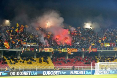ABD Lecce taraftarları İtalya 'nın Lecce şehrindeki Via Del Mare stadyumunda oynanan ABD Lecce vs Atalanta BC karşılaşmasında 9 Kasım 2022 - Fotoğraf: Emmanuele Mastrodonat