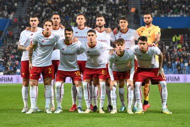İtalya futbolu sırasındaki Roma fotoğraf takımı Serie A, İtalya 'nın Reggio Emilia kentindeki MAPEI Stadyumu' nda ABD Sassuolo 'ya karşı AS Roma maçında, 9 Kasım 2022 - Fotoğraf: Gianluca Ricç