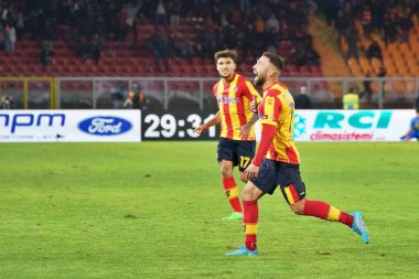 Federico Di Francesco (ABD Lecce) İtalya 'nın Lecce kentindeki Via Del Mare Stadyumu' nda oynanan ABD Lecce-Atalanta BC maçında gol attıktan sonra kutlama yapıyor.