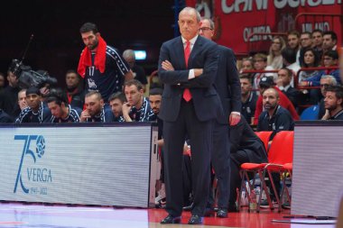 Ettore Messina, teknik direktör EA7 Emporio Armani Olimpia Milano basketbol Euroleague Şampiyonası 'nda EA7 Emporio Armani Milano, Virtus Segafredo Bologna' ya karşı Milan, İtalya 'da düzenlenen Assago Forumu' nda.