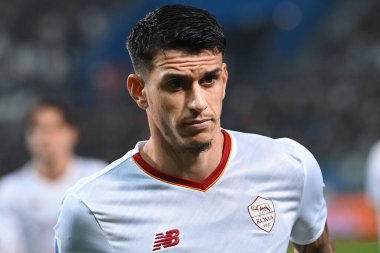 Ibanez (Roma olarak) İtalya futbolu sırasındaki portresi Serie A, İtalya 'nın Reggio Emilia kentindeki MAPEI Stadyumu' nda ABD Sassuolo vs AS Roma maçında, 9 Kasım 2022 - Fotoğraf: Gianluca Ricc