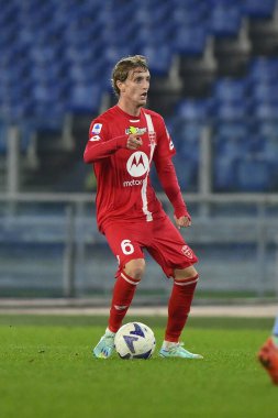 A.C. Monza takımından Nicolo Rovella, 10 Kasım 2022 'de İtalya' nın başkenti Roma 'daki Stadio Olimpico' da S.S. Lazio ile A.C. Monza arasındaki 14. - Fotoğraf: Domenico Cippitelli / LiveMedi