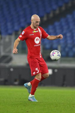 A.C. Monza takımından Luca Caldirola, 10 Kasım 2022 tarihinde İtalya 'nın başkenti Roma' da düzenlenen Stadio Olimpico 'da S.S. Lazio ile A.C. Monza arasındaki 14. - Fotoğraf: Domenico Cippitelli / LiveMedi