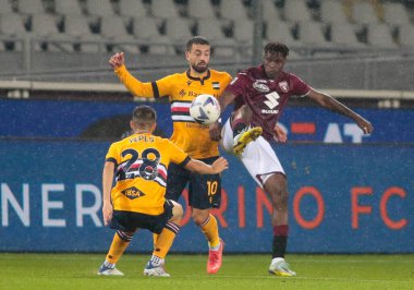 Torino Fc takımından Stephane Singo, İtalya Serie A sırasında Torino Fc ve Uc Sampdoria arasında 9 Kasım 2022 tarihinde Stadio Olimpico Grande Torino, Torin, İtalya Fotoğraf: Nderim Kaceli - Fotoğraf: Nderim Kaceli / LiveMedi