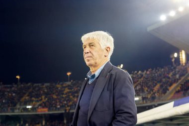 İtalya futbol takımı Serie A maçında teknik direktör Gian Piero Gasperini (Atalanta) İtalya 'nın Lecce kentinde oynanan Via Del Mare stadyumunda ABD Lecce vs Atalanta BC karşılaşmasında, 9 Kasım 2022 - Fotoğraf: Emmanuele Mastrodonat