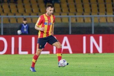 İtalyan futbolu Serie A maçında Marin Pogranciç (ABD Lecie A) İtalya 'nın Lecce kentindeki Via Del Mare Stadyumu' nda ABD Lecce vs Atalanta BC maçında, 9 Kasım 2022 - Fotoğraf: Emmanuele Mastrodonat