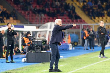 İtalya futbol takımı Serie A maçında teknik direktör Gian Piero Gasperini (Atalanta) İtalya 'nın Lecce kentinde oynanan Via Del Mare stadyumunda ABD Lecce vs Atalanta BC karşılaşmasında, 9 Kasım 2022 - Fotoğraf: Emmanuele Mastrodonat