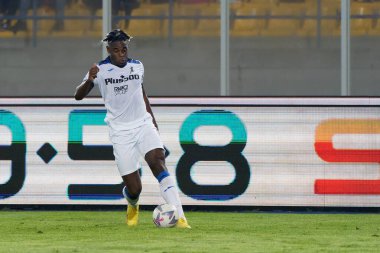 İtalyan futbolu Serie A maçında Duvan Zapata (Atalanta) İtalya 'nın Lecce şehrindeki Via Del Mare stadyumunda ABD Lecce vs Atalanta BC maçında, 9 Kasım 2022 - Fotoğraf: Emmanuele Mastrodonat