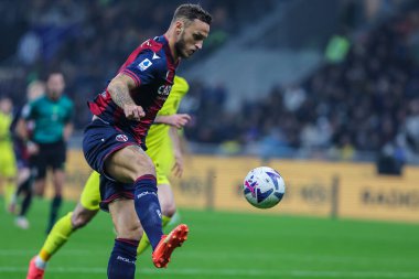 Bologna FC 'den Marko Arnautoviç, İtalya' nın Giuseppe Meazza Stadyumu 'nda oynanan FC Internazionale ile Bologna FC arasında oynanan 2022 / 23 futbol karşılaşmasında görev başındayken - Fotoğraf: Fabrizio Carabelli / LiveMedi