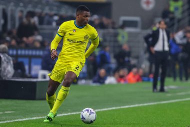 FC Internazionale takımından Denzel Dumfries, Giuseppe Meazza Stadyumu 'nda oynanan FC Internazionale ile Bologna FC arasında oynanan 2022 / 23 futbol karşılaşmasında, 9 Kasım 2022 - Fotoğraf: Fabrizio Carabelli / LiveMedi