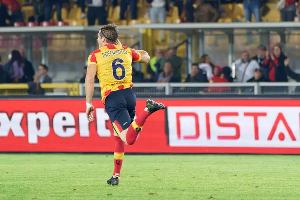 Stock image Federico Baschirotto (US Lecce) celebrates after scoring a goal  during  italian soccer Serie A match US Lecce vs Atalanta BC at the Via Del Mare stadium in Lecce, Italy, November 09, 2022 - Credit: Emmanuele Mastrodonat