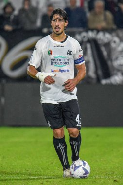 Spezia 'nın teknik direktörü Luca Gotti İtalya' nın La Spezia şehrindeki Alberto Picco Stadyumu 'nda oynanan Serie A maçında Spezia Calcio, Udinese Calcio' ya karşı.