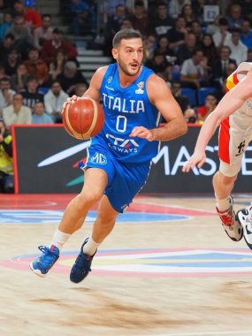 Marco Spissu (İtalya) 2023 FIBA Uluslararası Basketbol Takımları sırasında mı? Dünya Kupası elemeleri - İtalya, Pesaro, İtalya 'da Vitifrigo Arena' da İspanya 'ya karşı, 11 Kasım 2022 - Fotoğraf: Savino Paolell