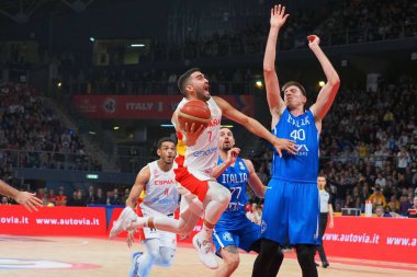 2023 FIBA Uluslararası Basketbol Takımları sırasında Luca Severini (İtalya) tarafından engellenen Jaime Fernandez Bernabe (İspanya) mi? Dünya Kupası elemeleri - İtalya, Pesaro, İtalya 'da Vitifrigo Arena' da İspanya 'ya karşı, 11 Kasım 2022 - Fotoğraf: Savino Paolell