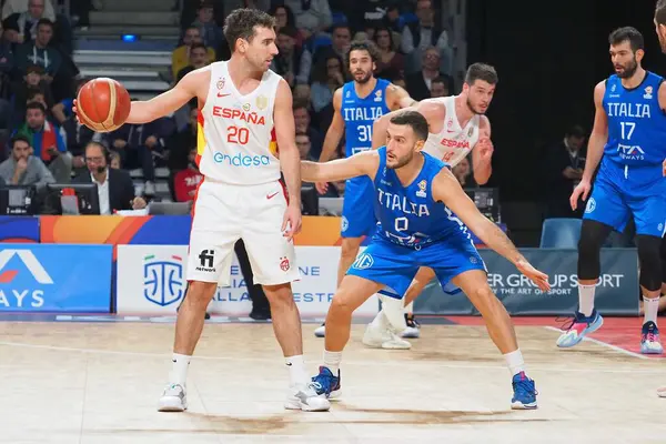 Ferran Bassas Navarra Spania Forpurret Marco Spissu Italia Iternational Basketball – stockfoto