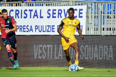 Pisa Spor Kulübü 'nden İdrissa Toure İtalya' nın Cagliari şehrindeki Unipol Domus maçında Cagliari Calcio ile AC Pisa maçında, 12 Kasım 2022 - Fotoğraf: Luigi Can