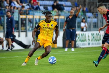 Pisa Spor Kulübü 'nden İdrissa Toure İtalya' nın Cagliari şehrindeki Unipol Domus maçında Cagliari Calcio ile AC Pisa maçında, 12 Kasım 2022 - Fotoğraf: Luigi Can