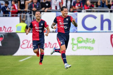 Cagliari Calcio 'dan Gianluca Lapadula, Esultanza, Joy gol attıktan sonra, İtalya' nın Cagliari kentinde oynanan Cagliari Calcio-AC Pisa maçında, 12 Kasım 2022 - Fotoğraf: Luigi Can