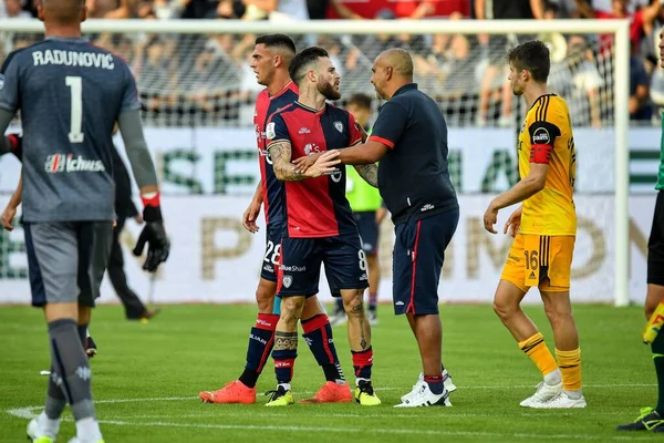 stock image Nahitan Nandez of Cagliari Calcio, Fabio Liverani Mister of Cagliari Calcio  during  Italian soccer Serie B match Cagliari Calcio vs AC Pisa at the Unipol Domus in Cagliari, Italy, November 12, 2022 - Credit: Luigi Can