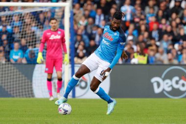 Napoli 'den Andre Frank Anguissa İtalya futbol takımı Serie A maçında SSC Napoli, Udinese Calcio' ya karşı Napoli, İtalya 'daki Diego Armando Maradona Stadyumu' nda 12 Kasım 2022