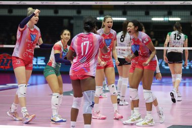 İtalyan Serie A1 Kadınlar Voleybol maçında sevinç Vero Volley Milano Megabox Ond 'a karşı. Savio Vallefoglia Monza Arena di Monza 'da (MB), İtalya, 12 Kasım 2022 - Fotoğraf: Valerio Orig