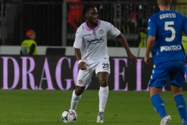 İtalya futbol takımı Serie A maçında Meite Soualiho Cremonese portresi Empoli, İtalya 'daki Carlo Castellani stadyumunda Empoli FC ile ABD Cremonese maçında, 11 Kasım 2022 - Fotoğraf: Valentina Giannetton
