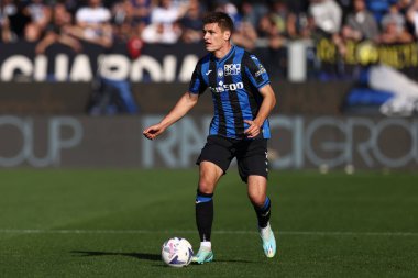 Atalanta BC 'den Joakim Maehle, İtalya' nın Bergamo kentindeki Gewiss Stadyumu 'nda oynanan Atalanta BC - FC Internazionale maçında 13 Kasım 2022 - Fotoğraf: Francesco Scaccianoc